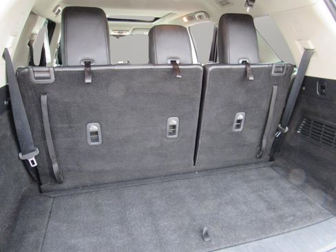 Used 2022 Nissan Pathfinder SL w/ SL Premium Package image 42