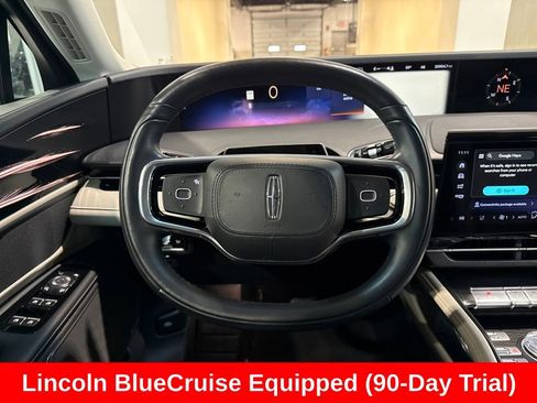 Used 2024 Lincoln Nautilus Reserve image 15