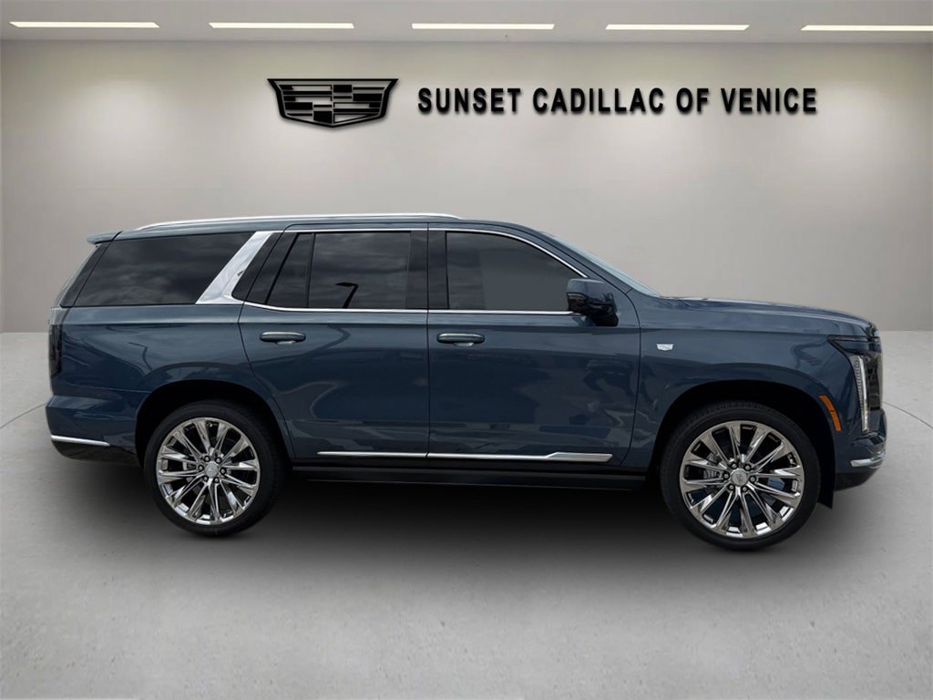 New 2026 Cadillac Escalade Luxury w/ LPO, Radiant Package AWD/4WD image 2