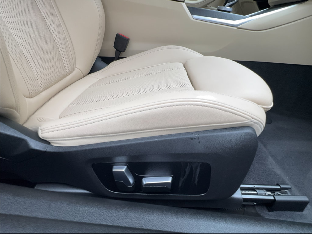 Used 2023 BMW 430i Convertible w/ Convenience Package RWD image 37