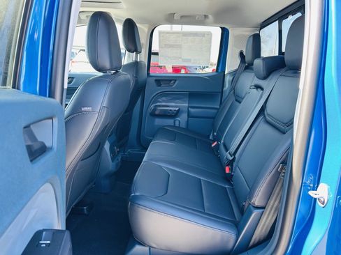 New 2026 Ford Maverick Lariat w/ Black Appearance Package image 33