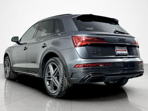 Used 2023 Audi Q5 e Premium Plus w/ Premium Plus Package image 3