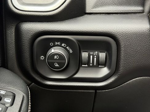 Used 2025 RAM 2500 Laramie image 22