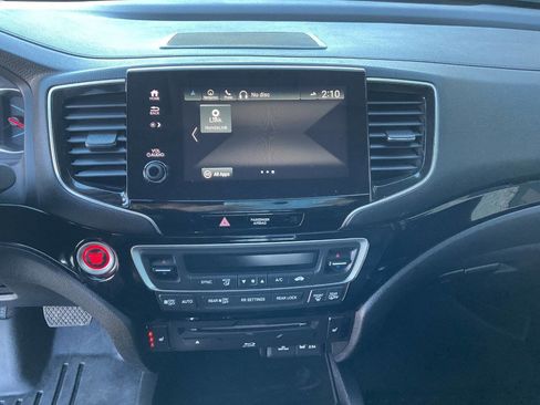 Used 2020 Honda Pilot Touring image 22