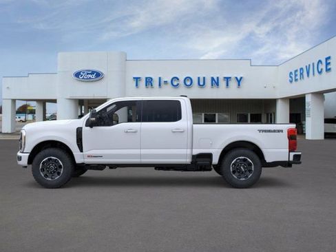 New 2026 Ford F250 Lariat w/ Tremor Off-Road Package AWD/4WD image 3