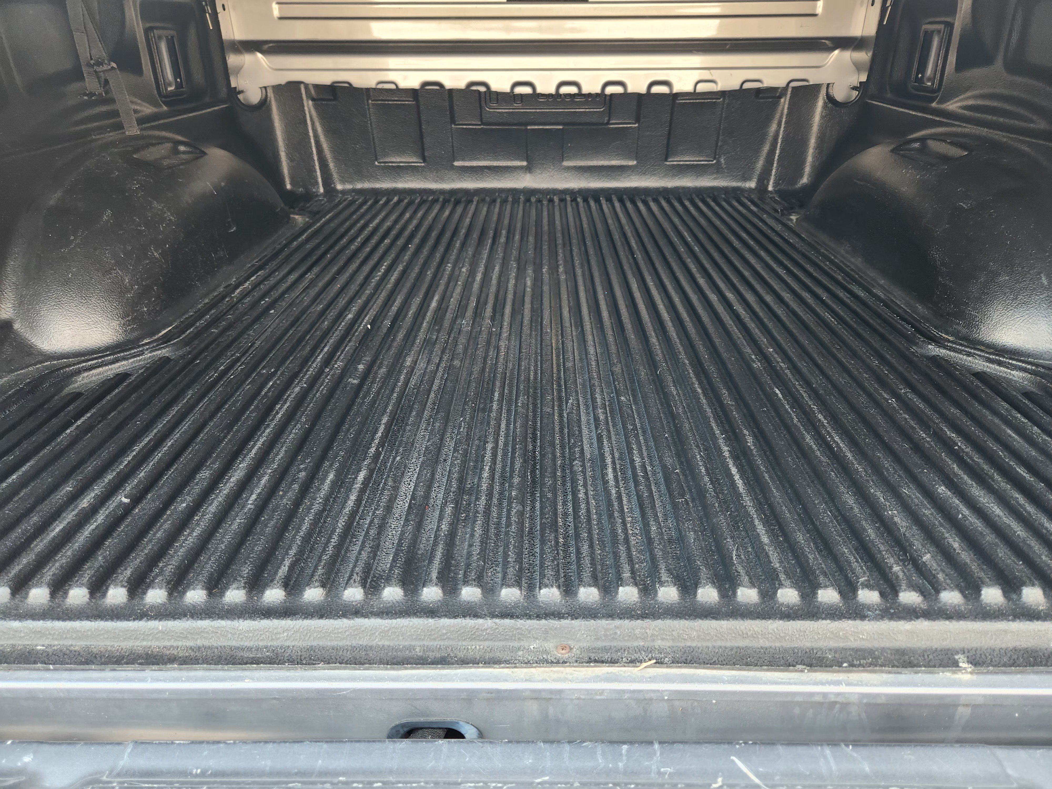 Used 2020 Ford F150 Lariat RWD image 32