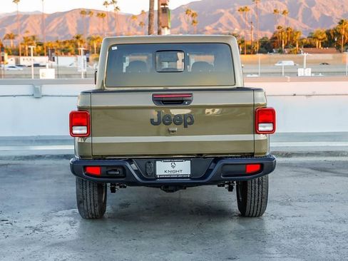 New 2026 Jeep Gladiator Sport image 8