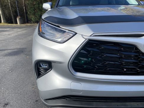 Used 2024 Toyota Highlander LE image 14