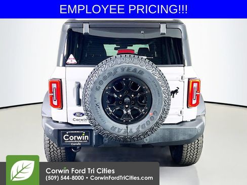 New 2026 Ford Bronco Outer Banks w/ Sasquatch Package AWD/4WD image 13