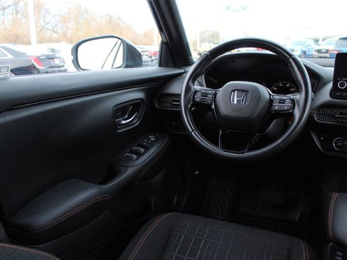 Used 2024 Honda HR-V Sport image 10
