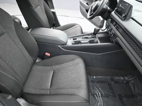 Used 2024 Honda Accord EX image 19
