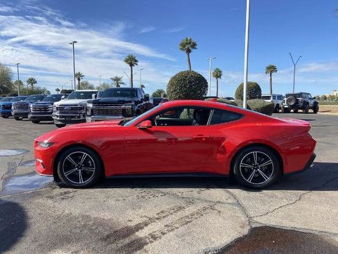 Used 2024 Ford Mustang Premium image 4