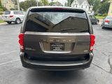 Used 2019 Dodge Grand Caravan SE image 4