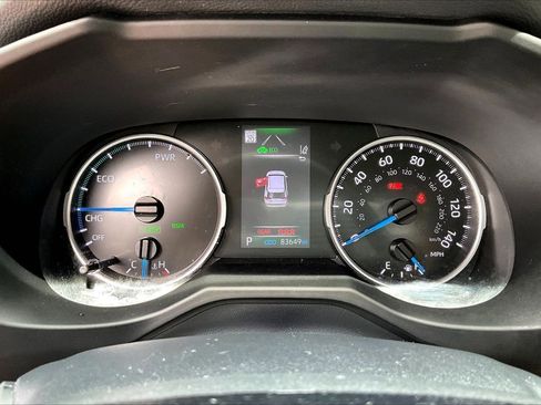 Used 2021 Toyota RAV4 XLE Premium AWD/4WD image 12