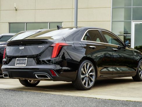 Used 2022 Cadillac CT4 Luxury w/ LPO, Exterior Accent Package RWD image 12