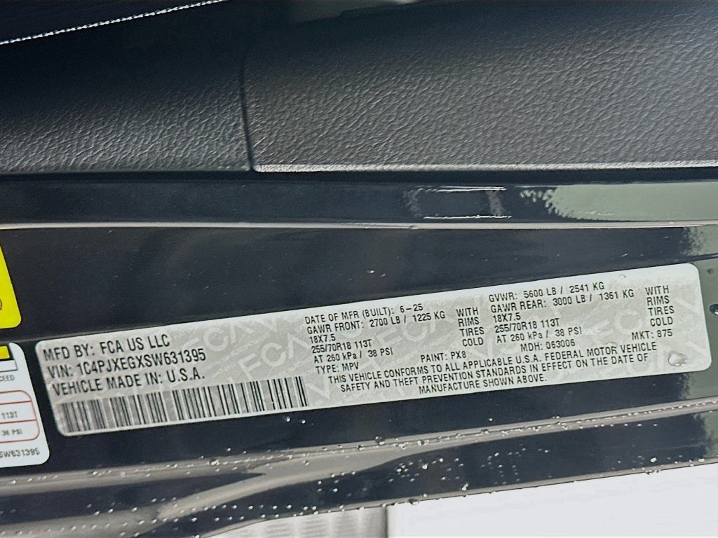 New 2025 Jeep Wrangler Unlimited Sahara AWD/4WD image 18