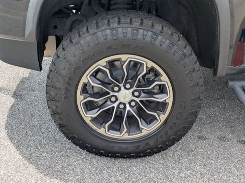 Used 2021 Chevrolet Colorado ZR2 AWD/4WD image 11