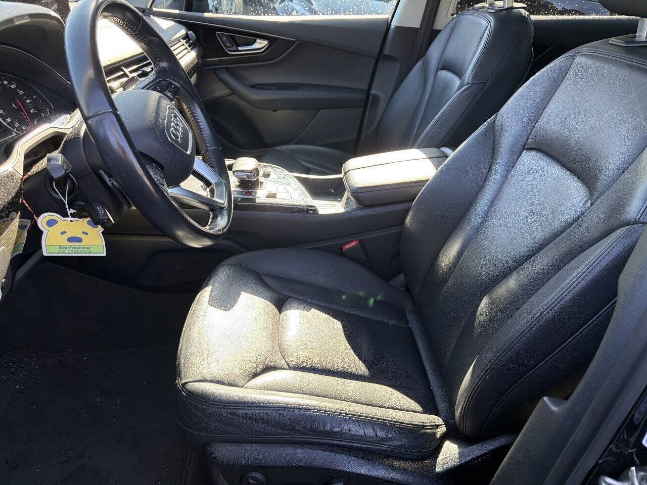 Used 2017 Audi Q7 3.0T Premium Plus AWD/4WD image 5