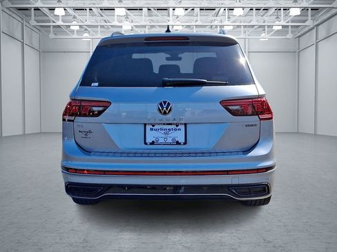 Certified 2024 Volkswagen Tiguan SE R-Line AWD/4WD image 5