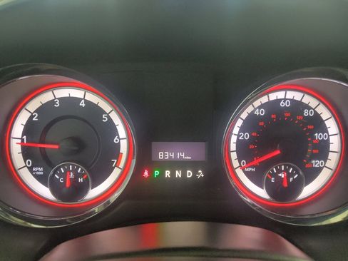 Used 2019 Dodge Grand Caravan SE w/ UConnect Hands-Free Group FWD image 23