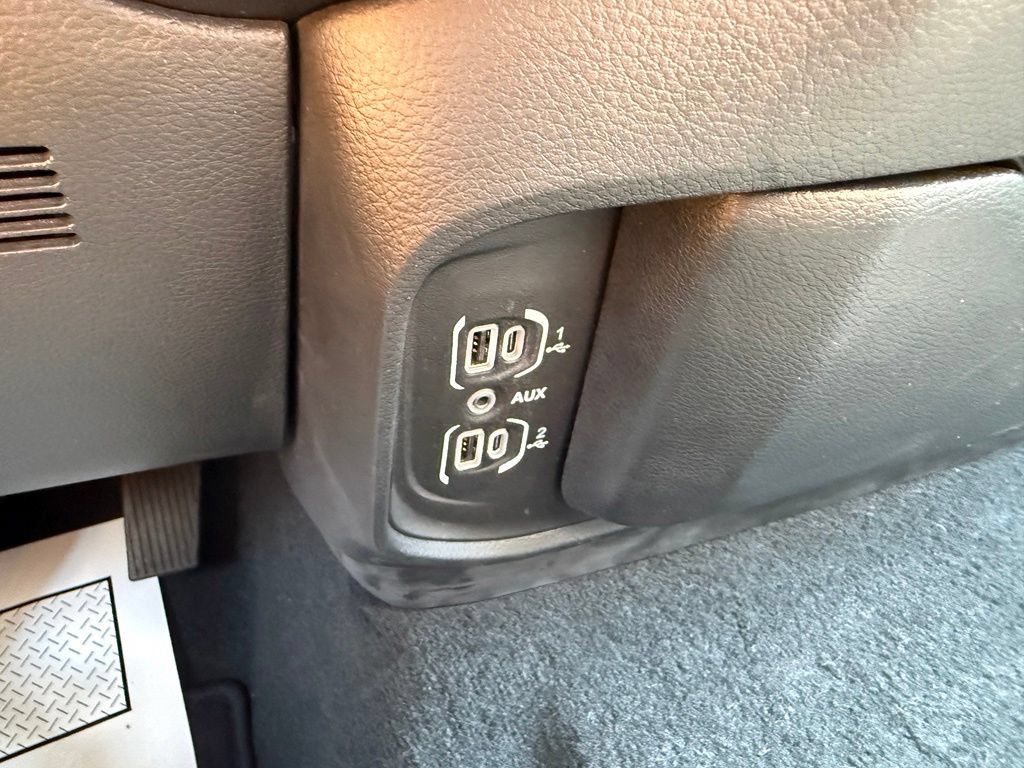Used 2023 RAM 1500 Big Horn AWD/4WD image 42