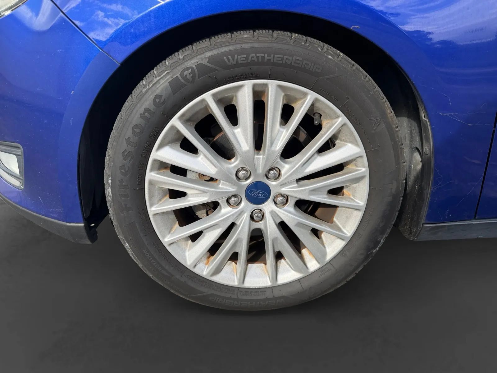 Used 2015 Ford Focus Titanium FWD image 9