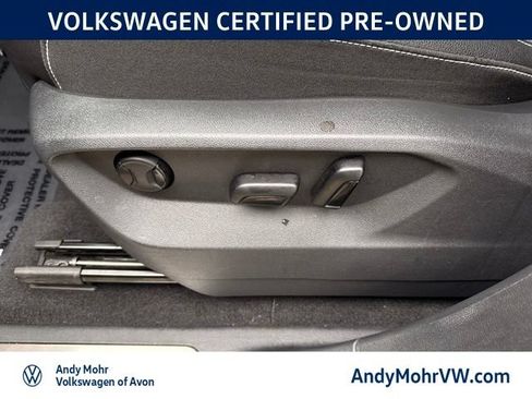 Used 2026 Volkswagen Atlas SE AWD/4WD image 14