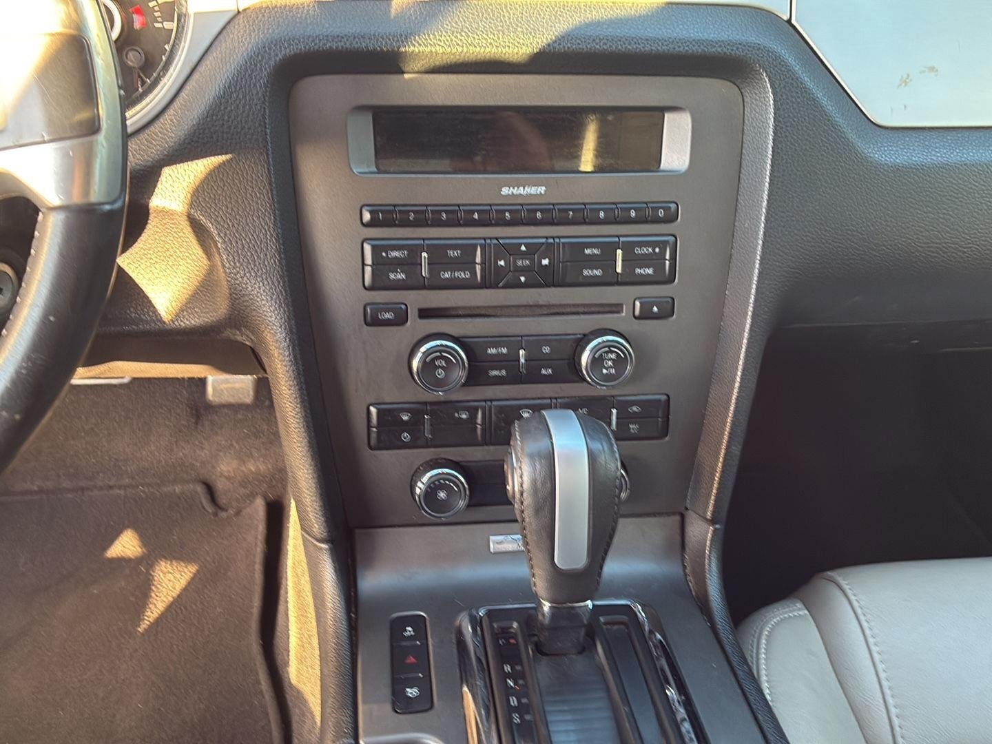 Used 2013 Ford Mustang Premium RWD image 13
