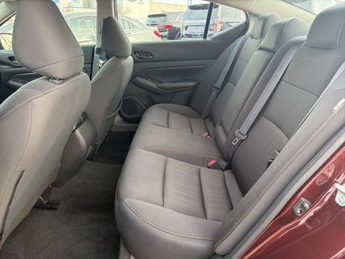 Used 2024 Nissan Altima 2.5 SV image 17