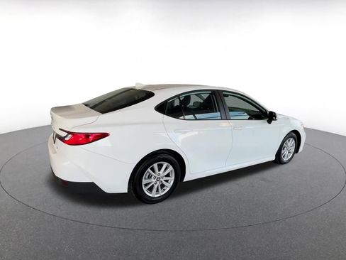 Used 2025 Toyota Camry LE image 16
