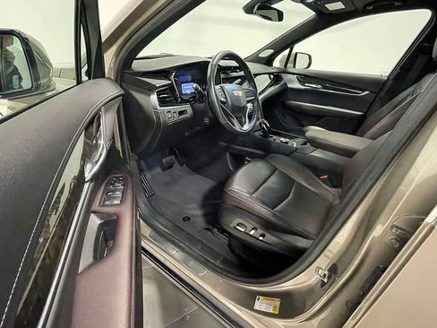 Used 2023 Cadillac XT6 Premium Luxury image 23