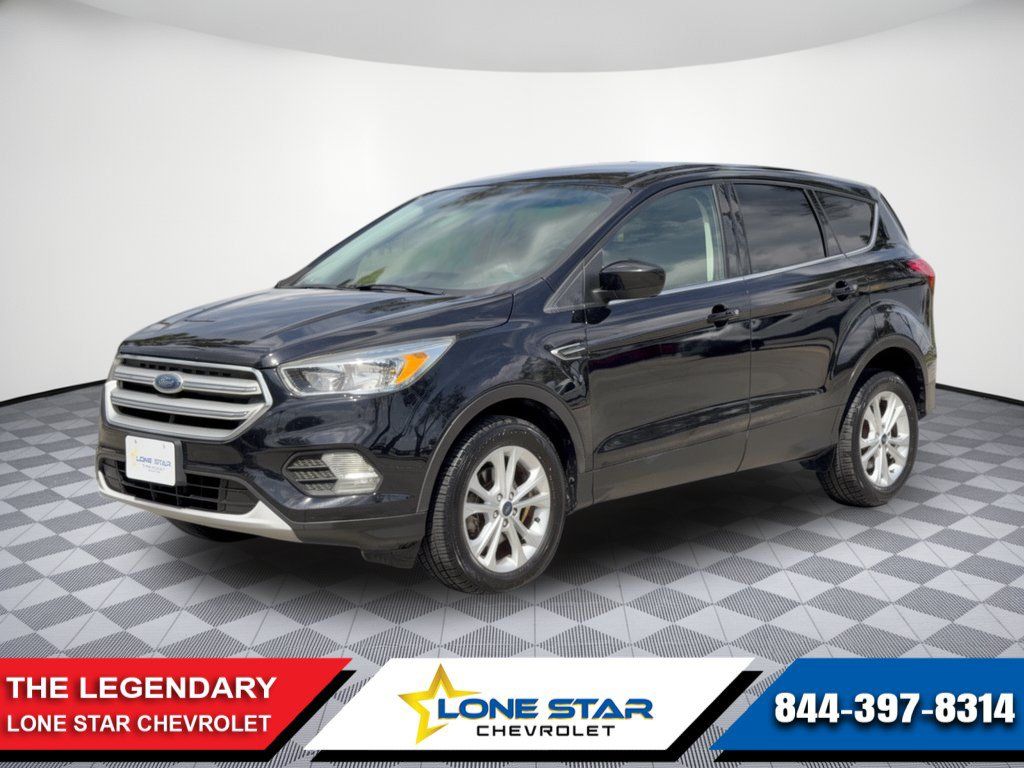 Used 2019 Ford Escape SE FWD image 1
