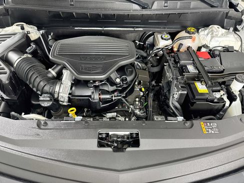 Used 2023 Cadillac XT6 Sport w/ Technology Package AWD/4WD image 34