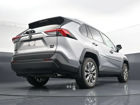 Used 2023 Toyota RAV4 XLE Premium AWD/4WD image 33