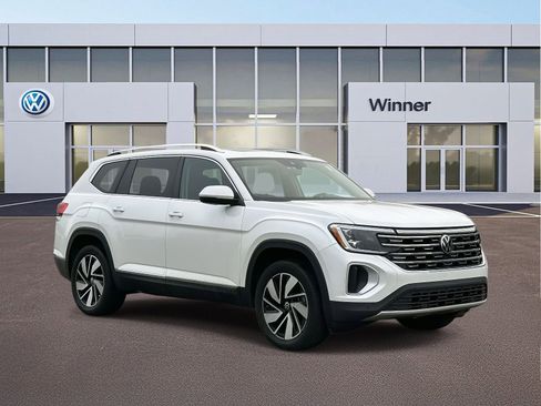 Used 2024 Volkswagen Atlas SEL image 5