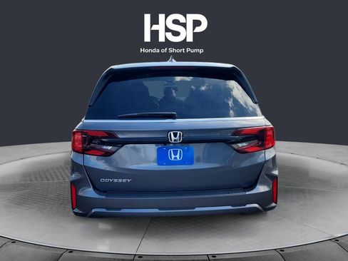 Certified 2025 Honda Odyssey EX-L image 4
