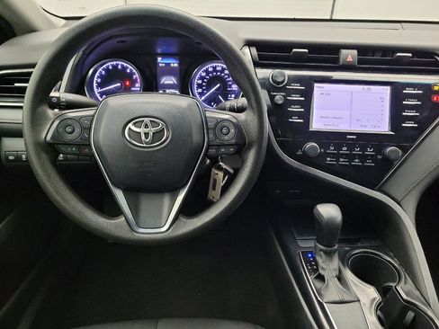 Used 2020 Toyota Camry LE image 22
