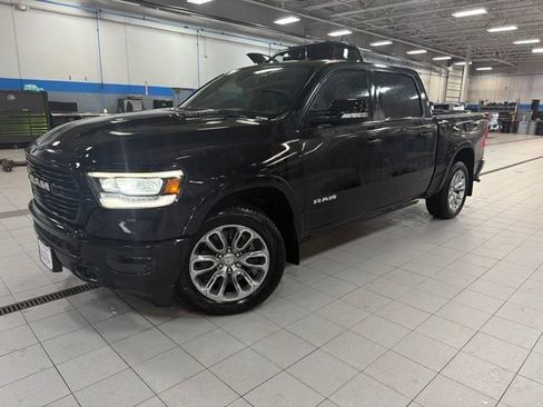 Used 2019 RAM 1500 Laramie AWD/4WD image 5