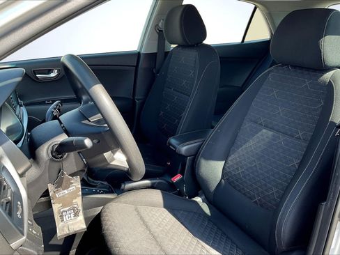 Used 2019 Kia Rio S image 25