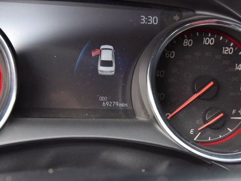 Used 2020 Toyota Camry XSE image 7