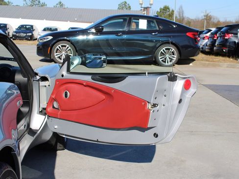 Used 2005 Lotus Elise image 24