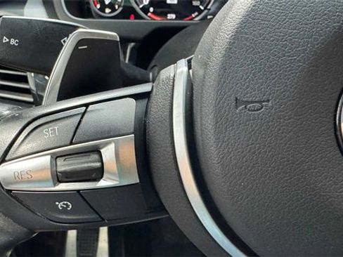 Used 2019 BMW X6 sDrive35i w/ M Sport Package image 30