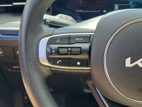 Used 2025 Kia K5 LXS image 25