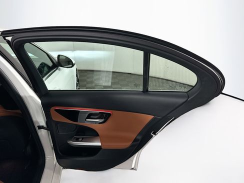 Used 2025 Mercedes-Benz C 300 Sedan image 30