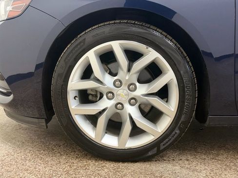 Used 2016 Chevrolet Impala LTZ w/ Enhanced Convenience Package image 18