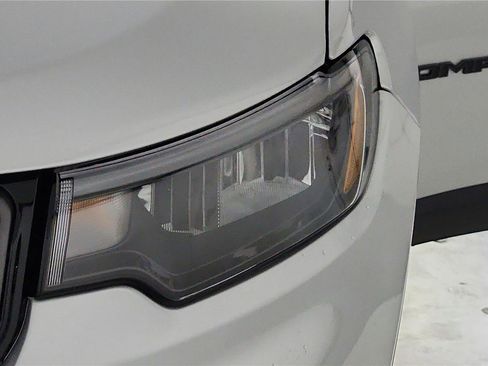 Used 2025 Jeep Compass Latitude w/ Convenience Group image 35