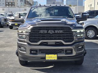 Used 2025 RAM 3500 Laramie video 2