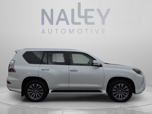 Used 2020 Lexus GX 460 Luxury w/ Off Road Package image 7