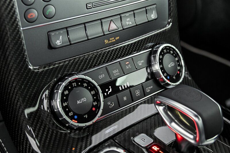 Used 2015 Mercedes-Benz SLS AMG GT Final Edition image 32
