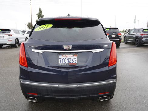 Used 2017 Cadillac XT5 Premium Luxury w/ Driver Assist Package FWD image 10
